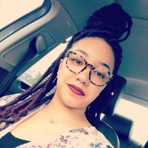 Meet your Posher, Lizdriana